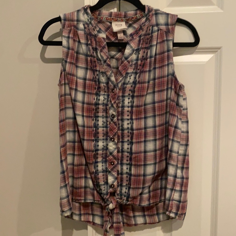 Plaid tie front sleeveless top